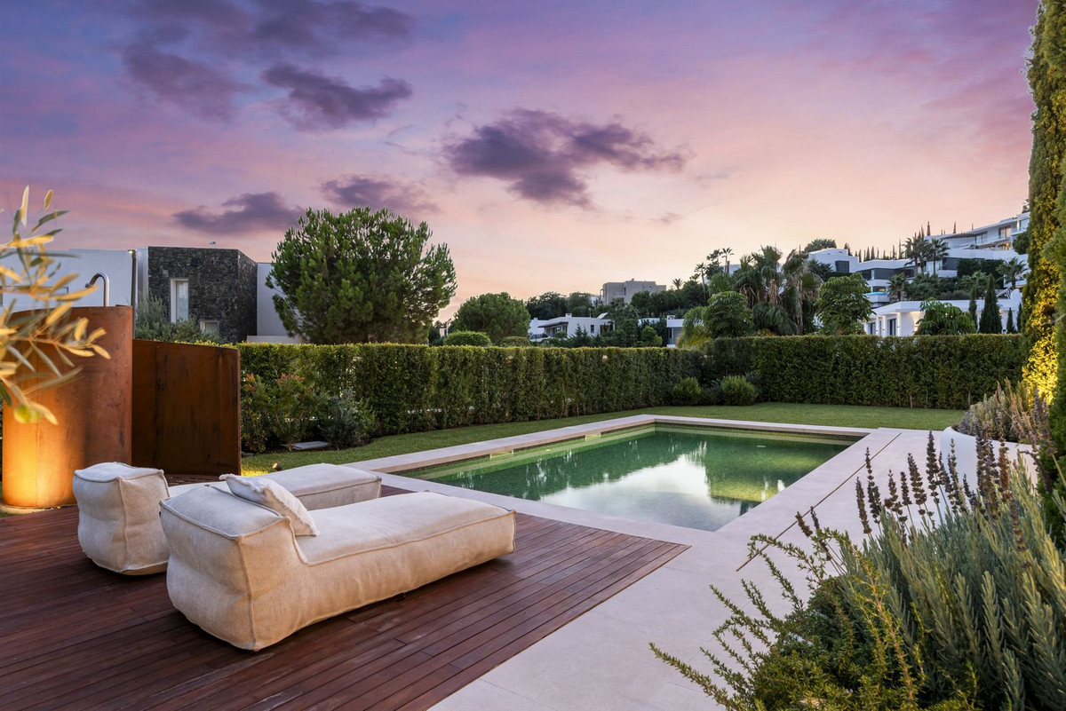 4 Bed, 4 Bath, HouseFor Sale, Benahavis, Malaga