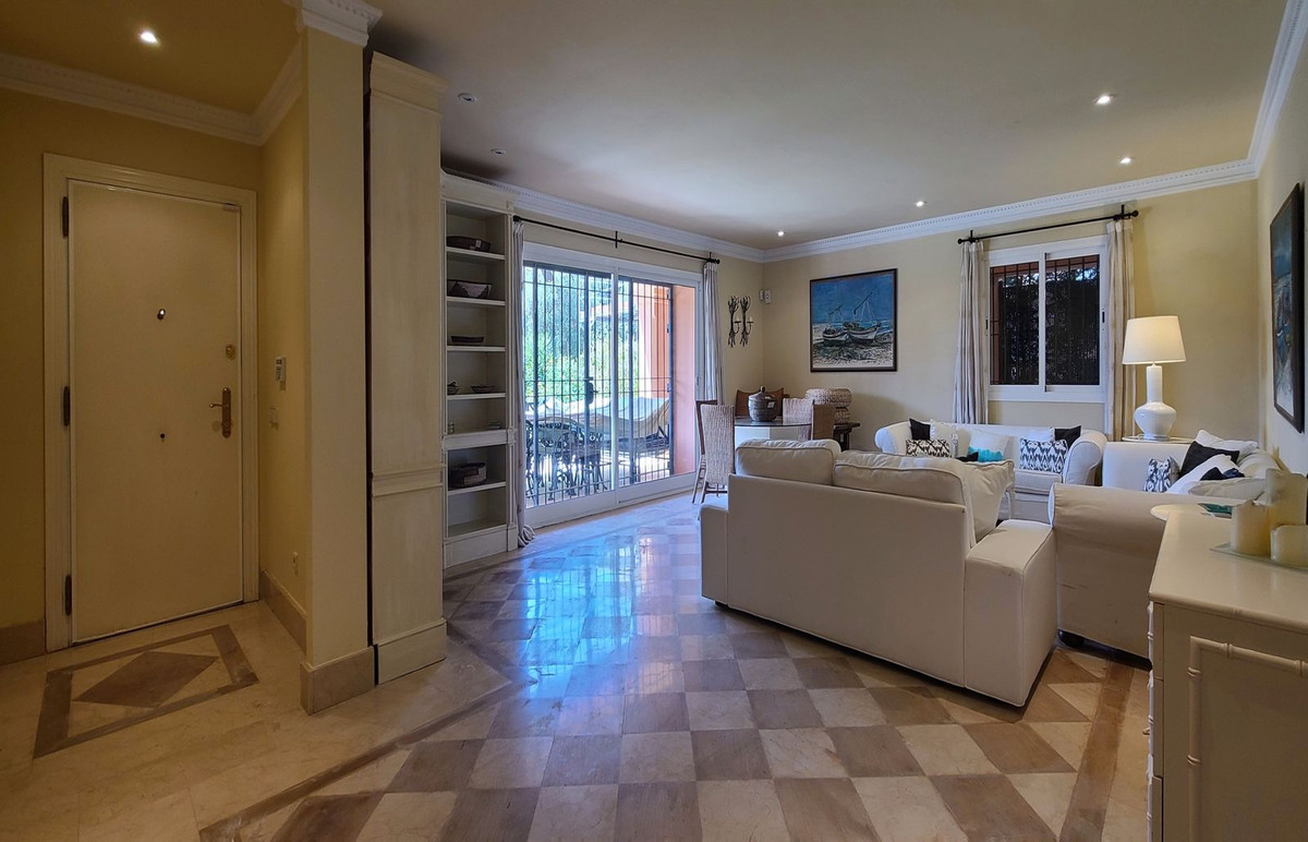 5 Bed, 4 Bath, HouseFor Sale, The Golden Mile, Malaga