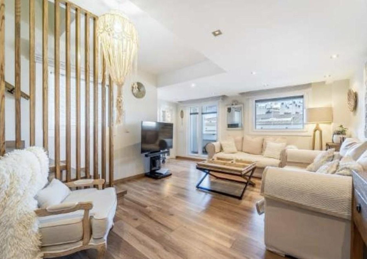 3 Bed, 2 Bath, ApartmentFor Sale, Benalmadena Costa, Malaga