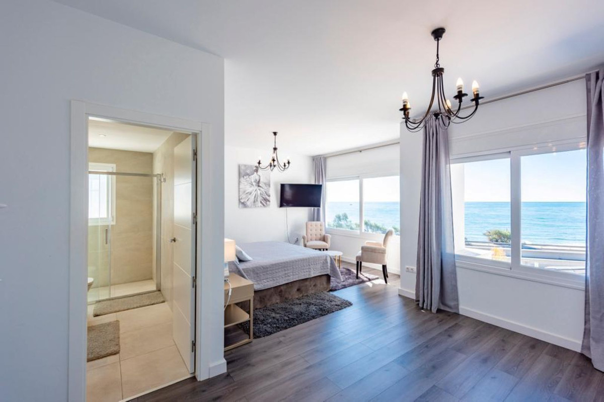 6 Bed, 7 Bath, HouseFor Sale, El Chaparral, Malaga