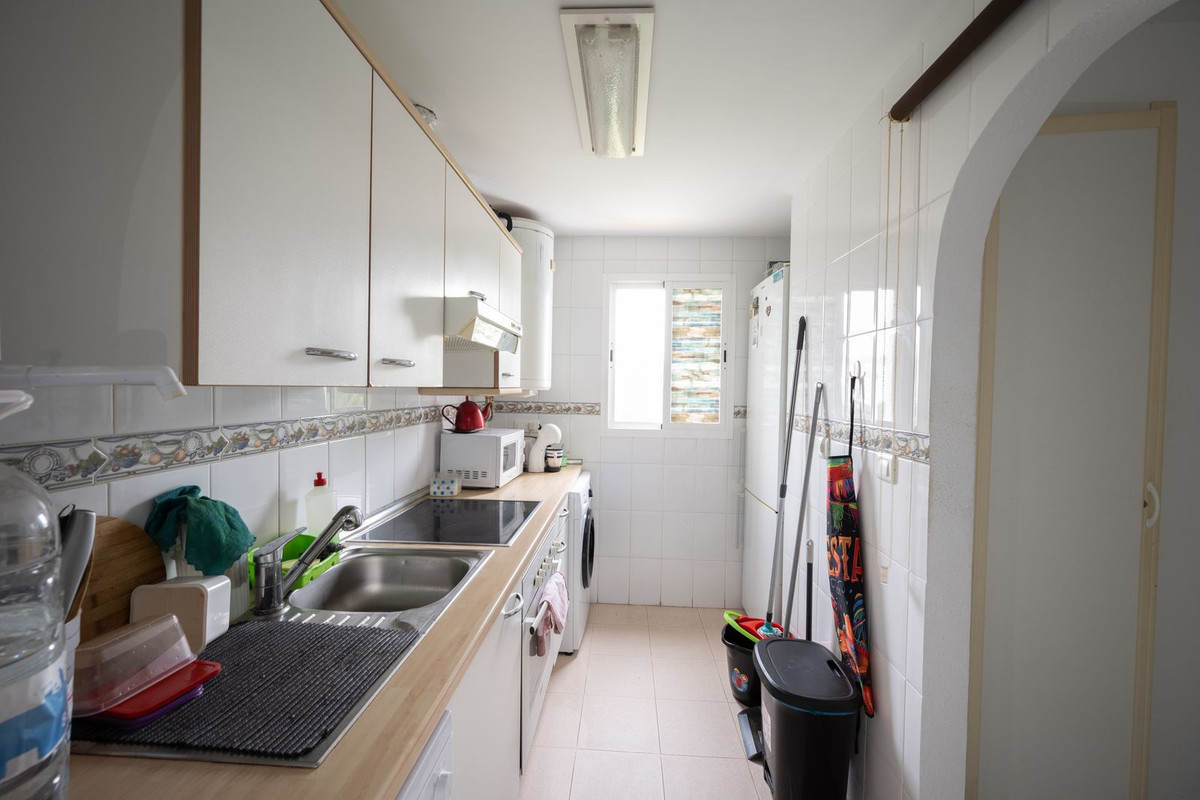 3 Bed, 2 Bath, ApartmentFor Sale, Riviera Del Sol, Malaga