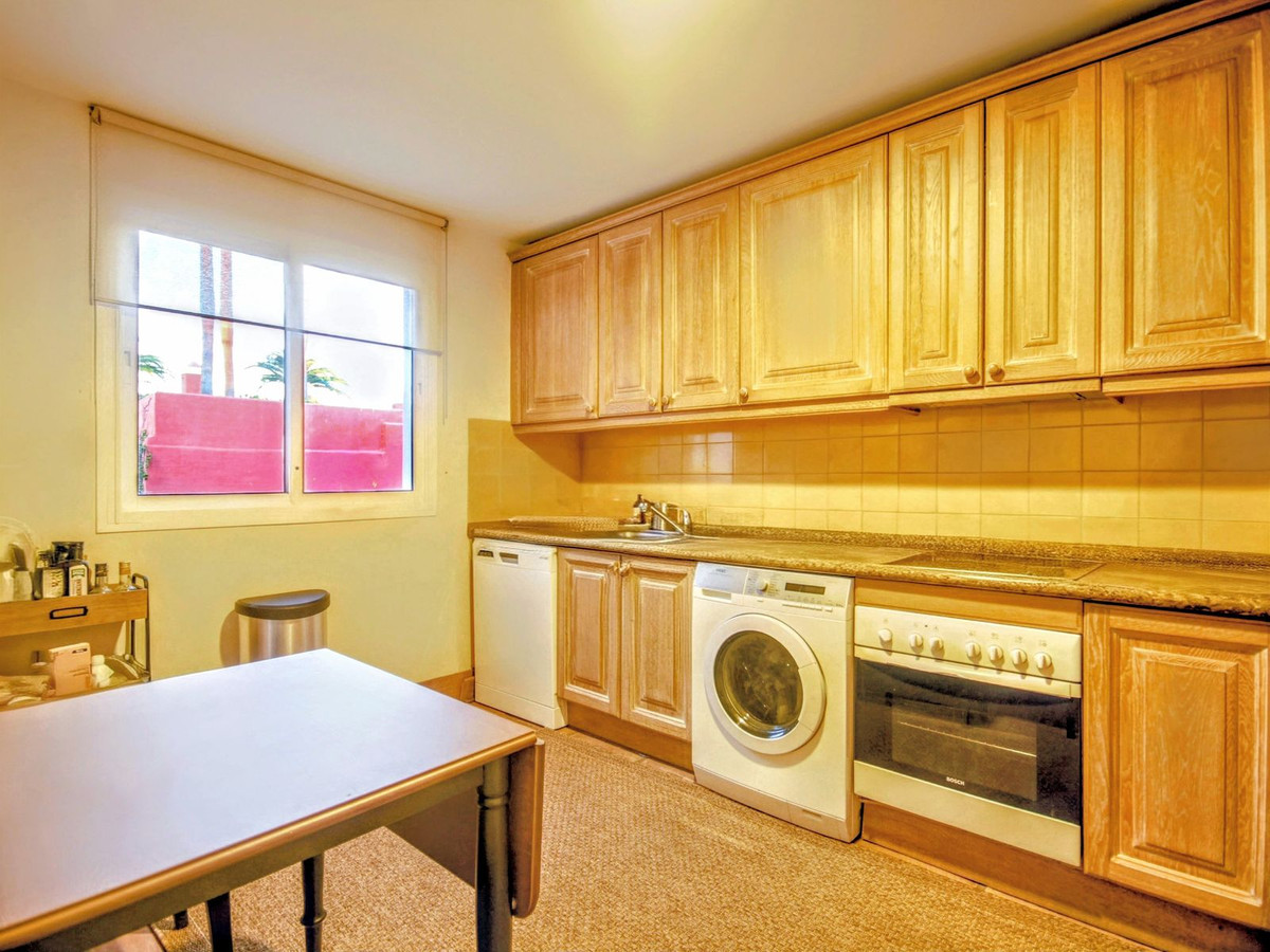 2 Bed, 2 Bath, ApartmentFor Sale, Elviria, Malaga