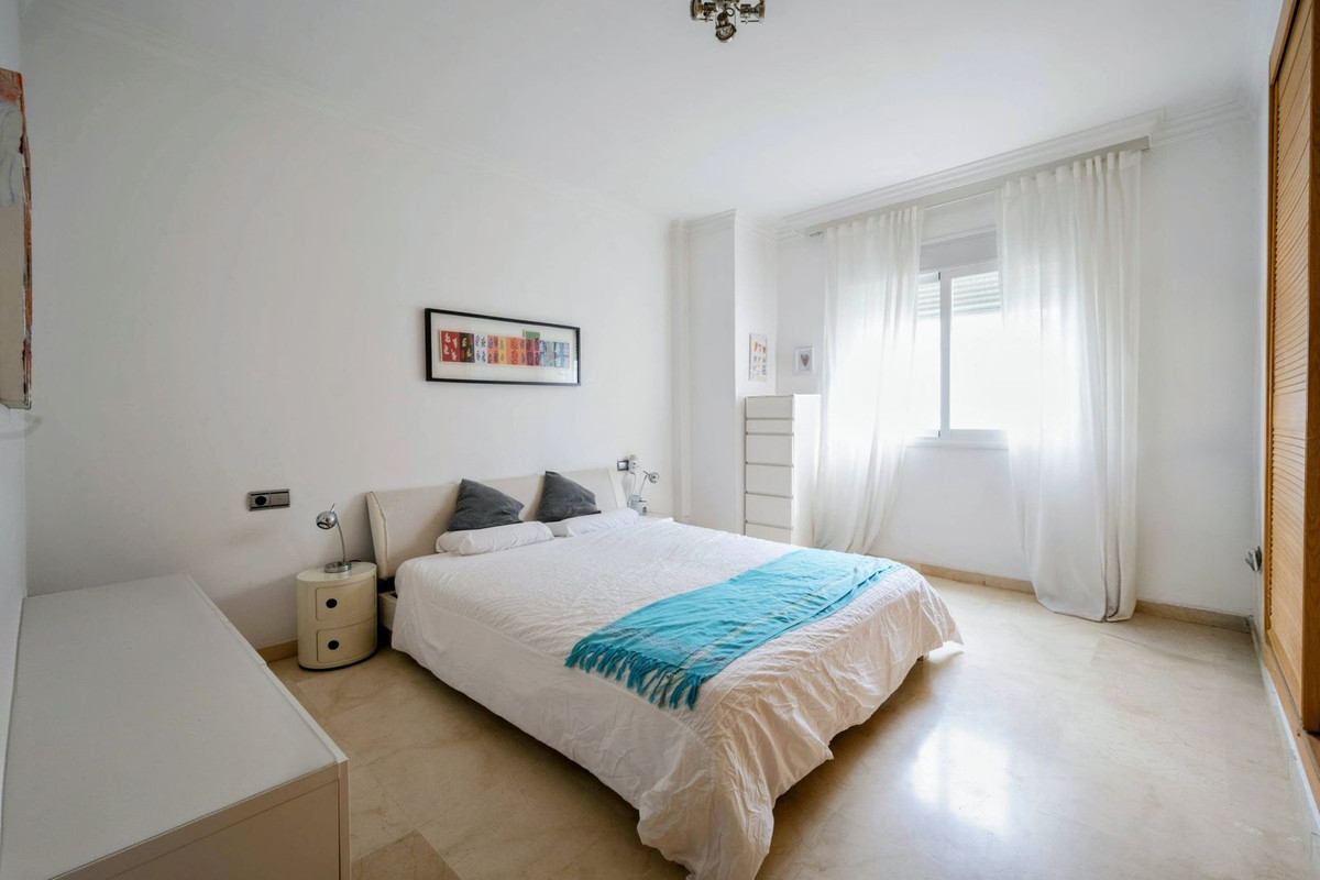 4 Bed, 3 Bath, ApartmentFor Sale, Marbella, Malaga