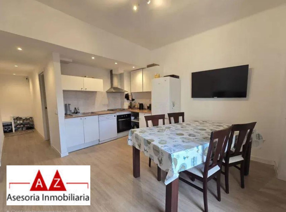 3 Bed, 2 Bath, ApartmentFor Sale, Palma de Mallorca, Islas Baleares