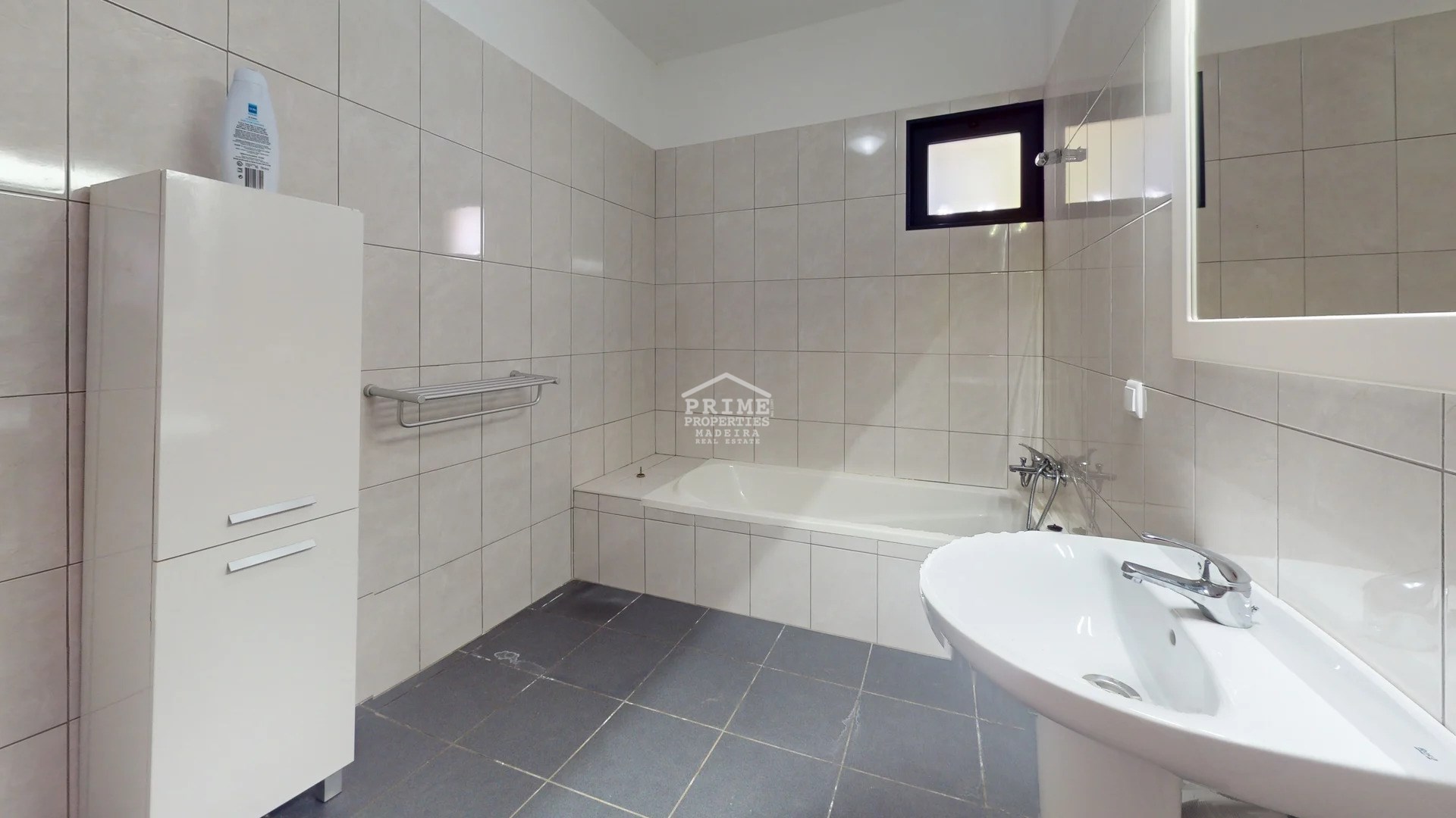 3 Bath, HouseFor Sale, Calheta, Ilha da Madeira, 9370-711