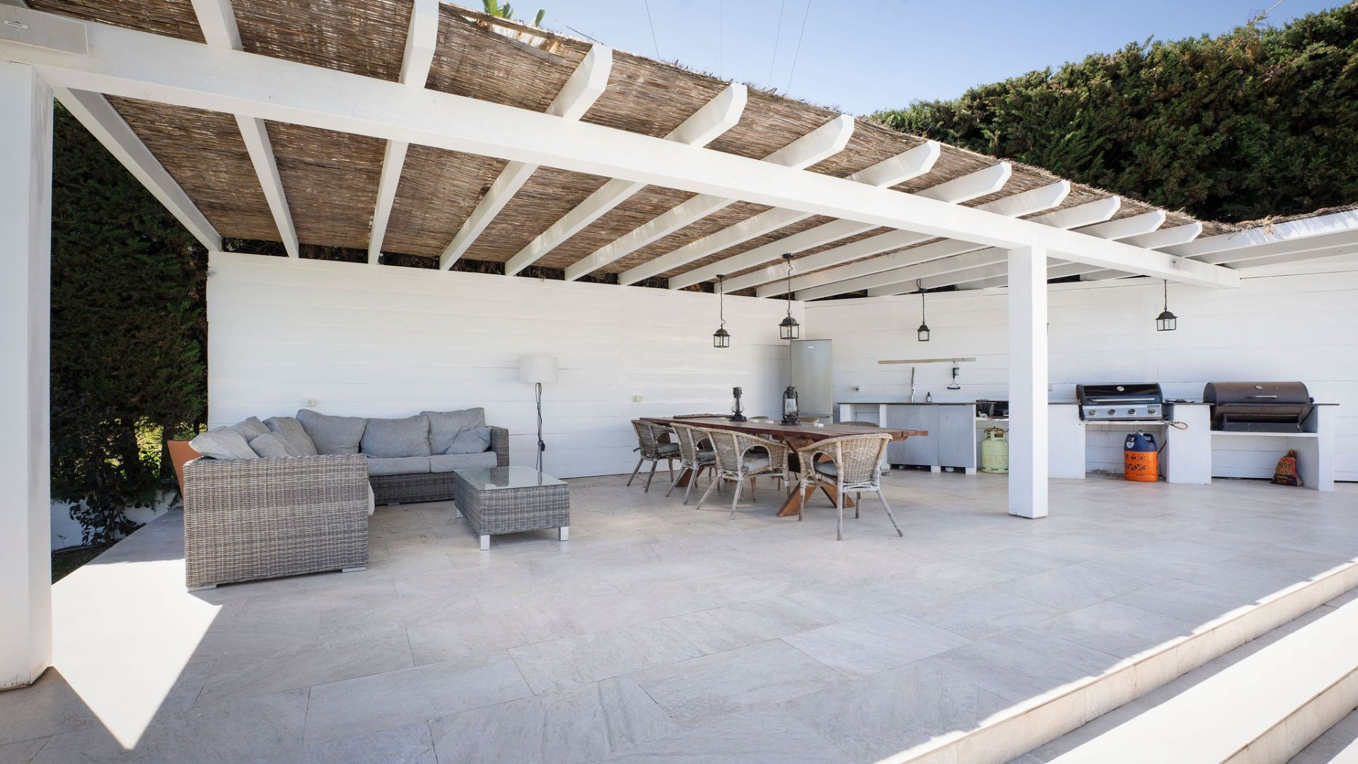 4 Bed, 3 Bath, HouseFor Sale, Marbella, Malaga