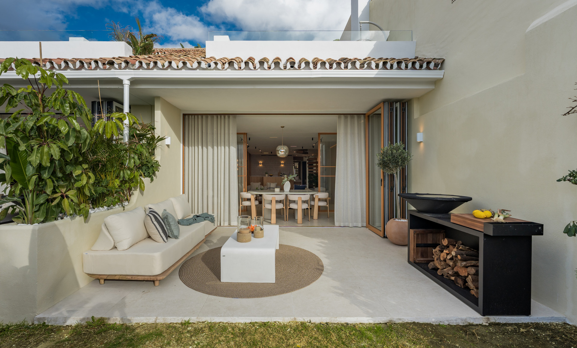 4 Bed, 3 Bath, HouseFor Sale, Marbella, Malaga