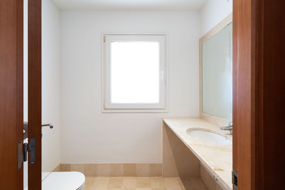 4 Bed, 5 Bath, HouseFor Sale, Sotogrande, Cadiz