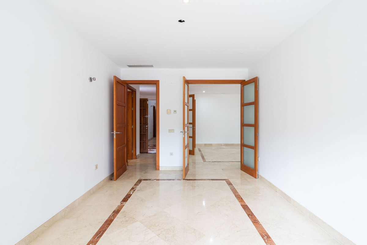 4 Bed, 5 Bath, HouseFor Sale, Sotogrande, Cadiz