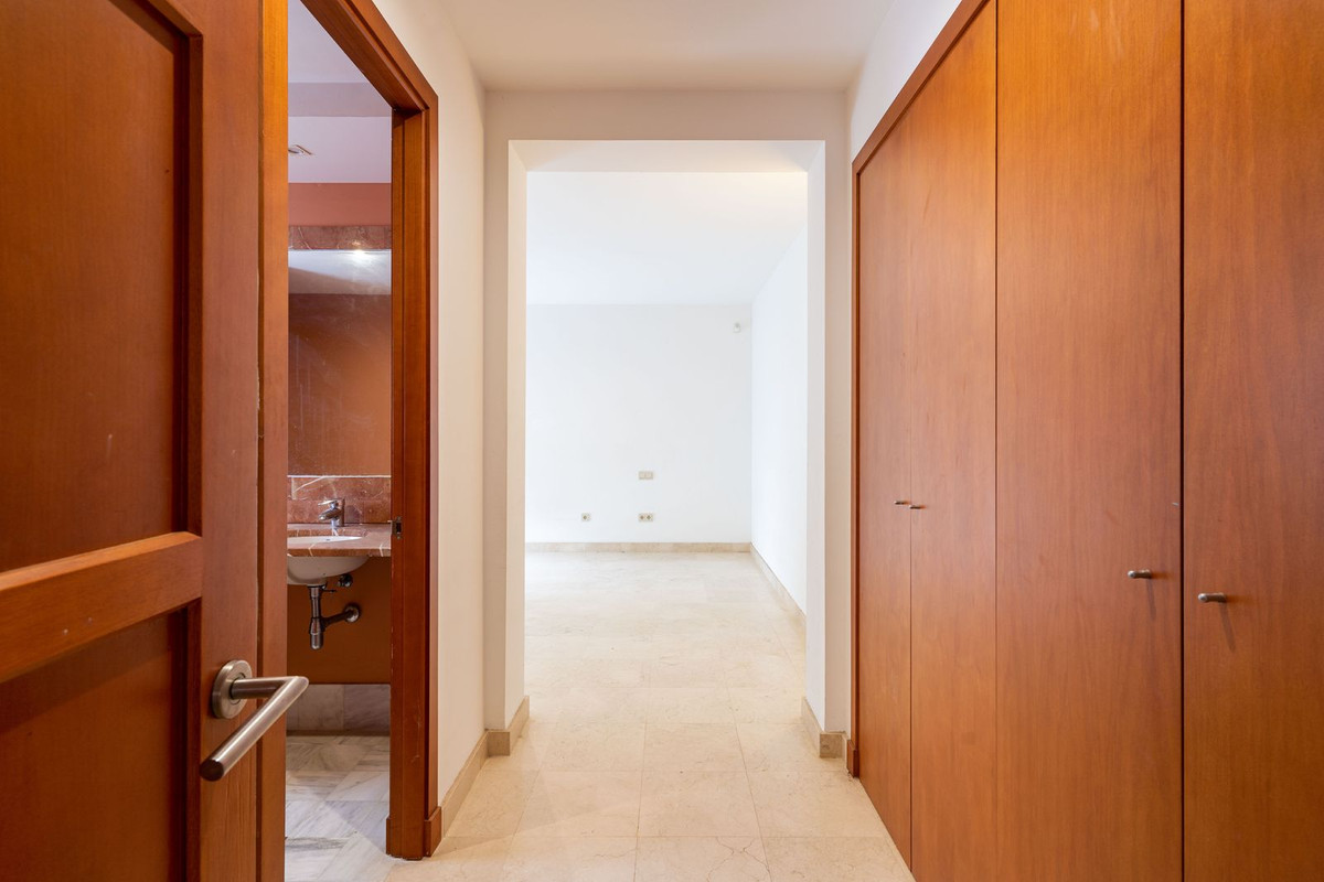 4 Bed, 5 Bath, HouseFor Sale, Sotogrande, Cadiz