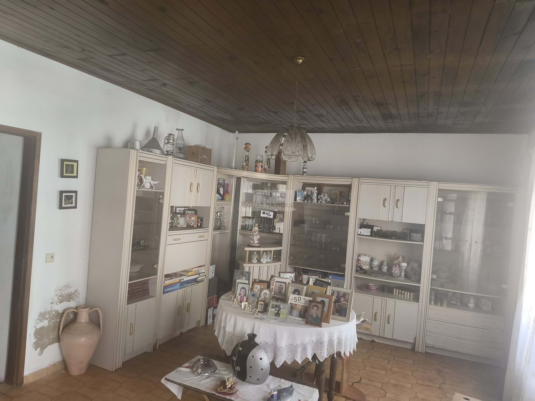 4 Bed, 1 Bath, HouseFor Sale, Lagos, Faro, 8600-013