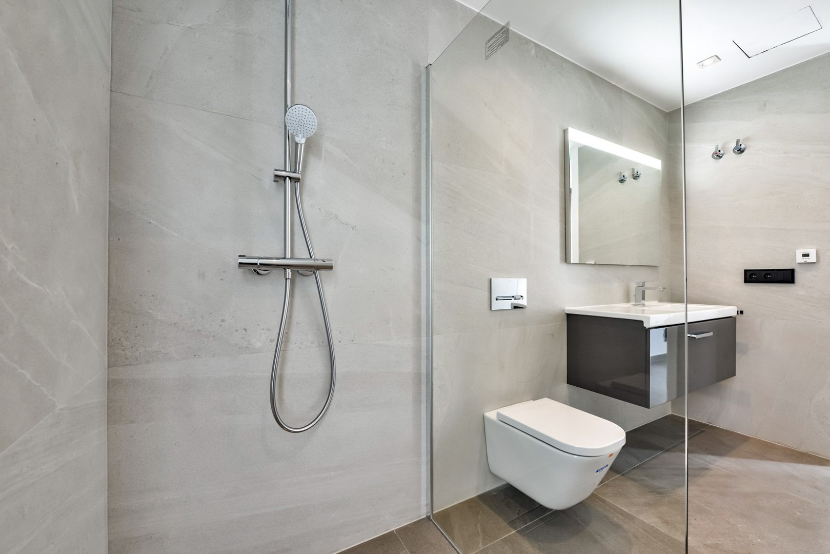 3 Bed, 3 Bath, HouseFor Sale