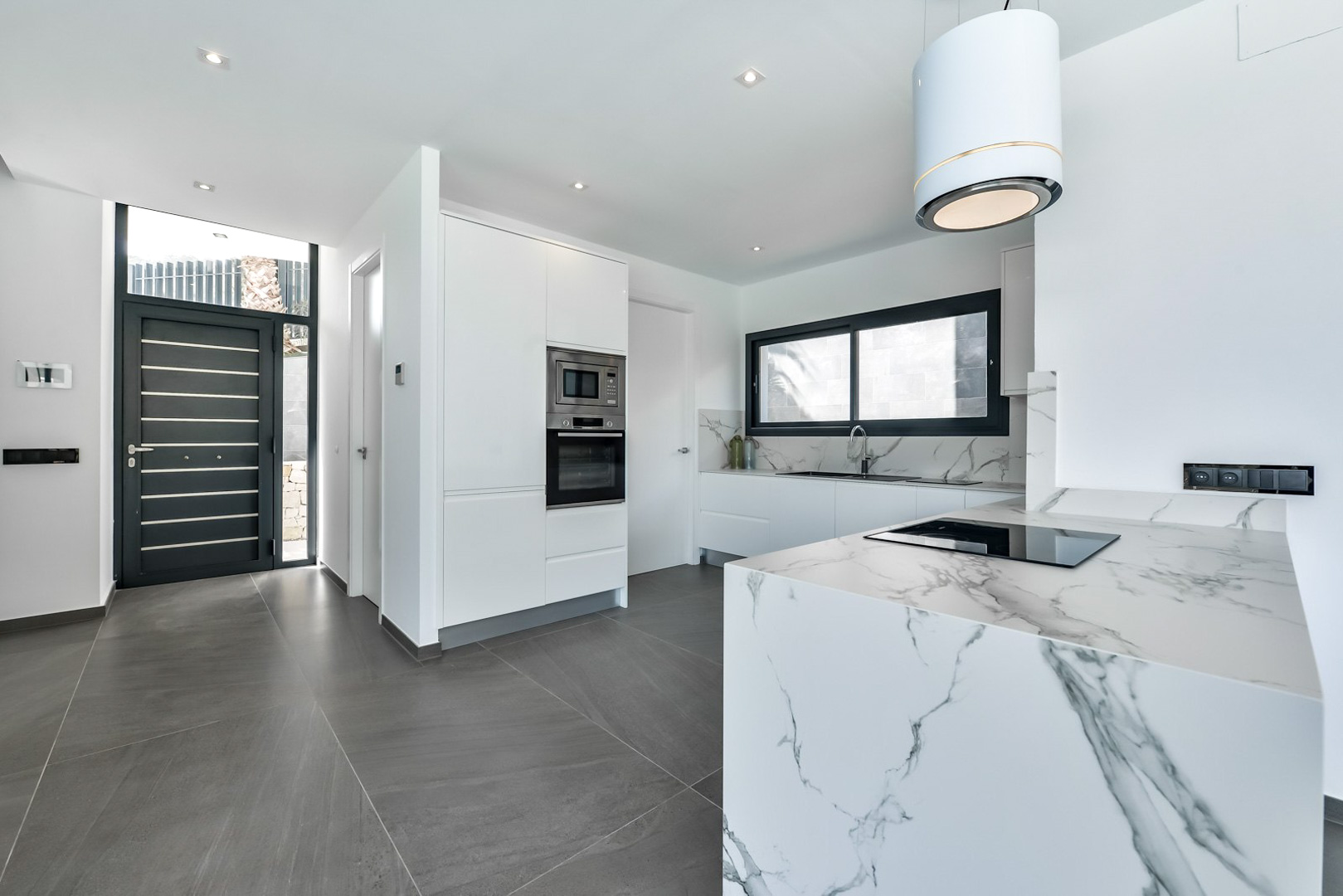 3 Bed, 3 Bath, HouseFor Sale