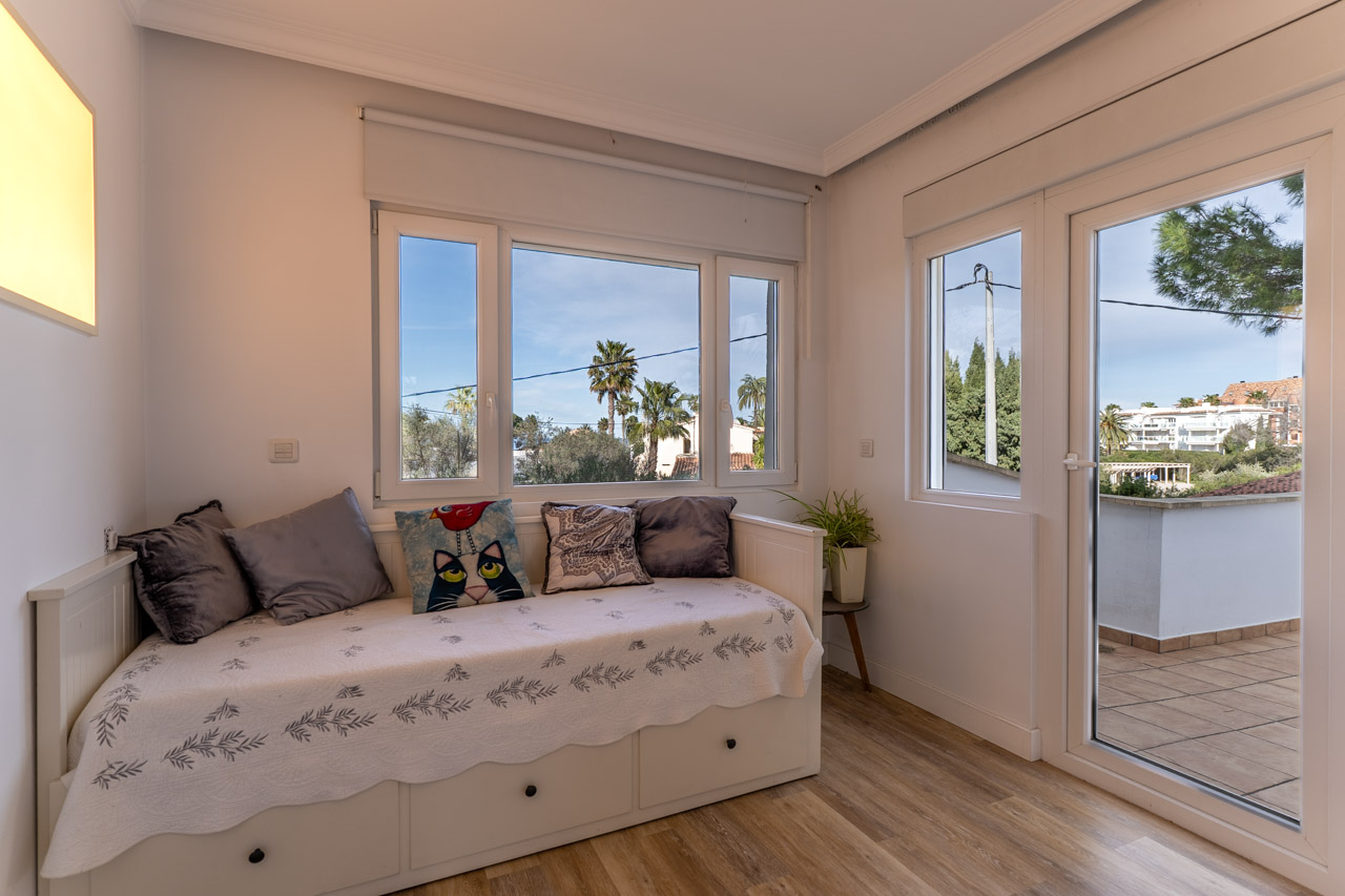 4 Bed, 3 Bath, HouseFor Sale