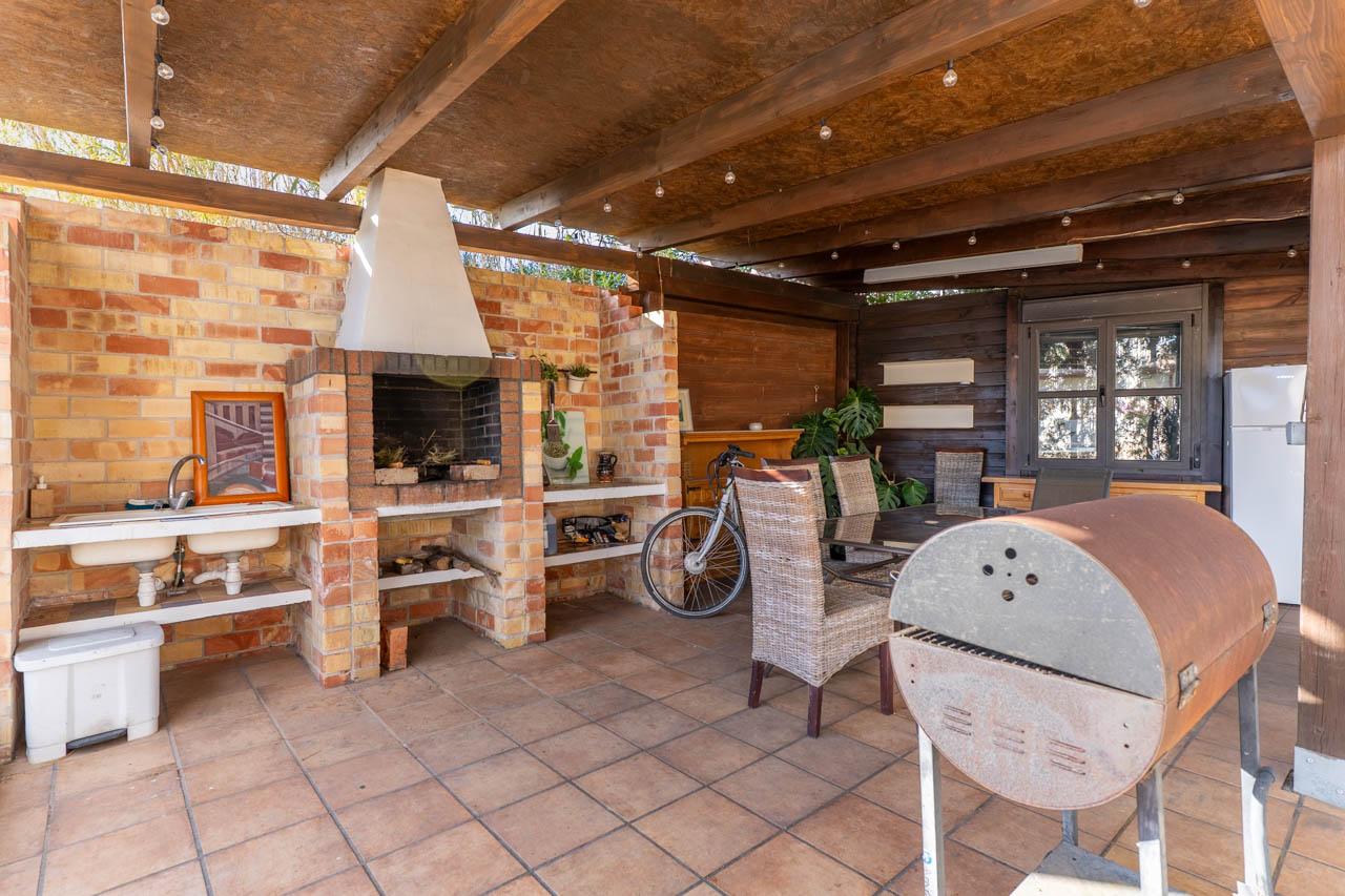 4 Bed, 3 Bath, HouseFor Sale