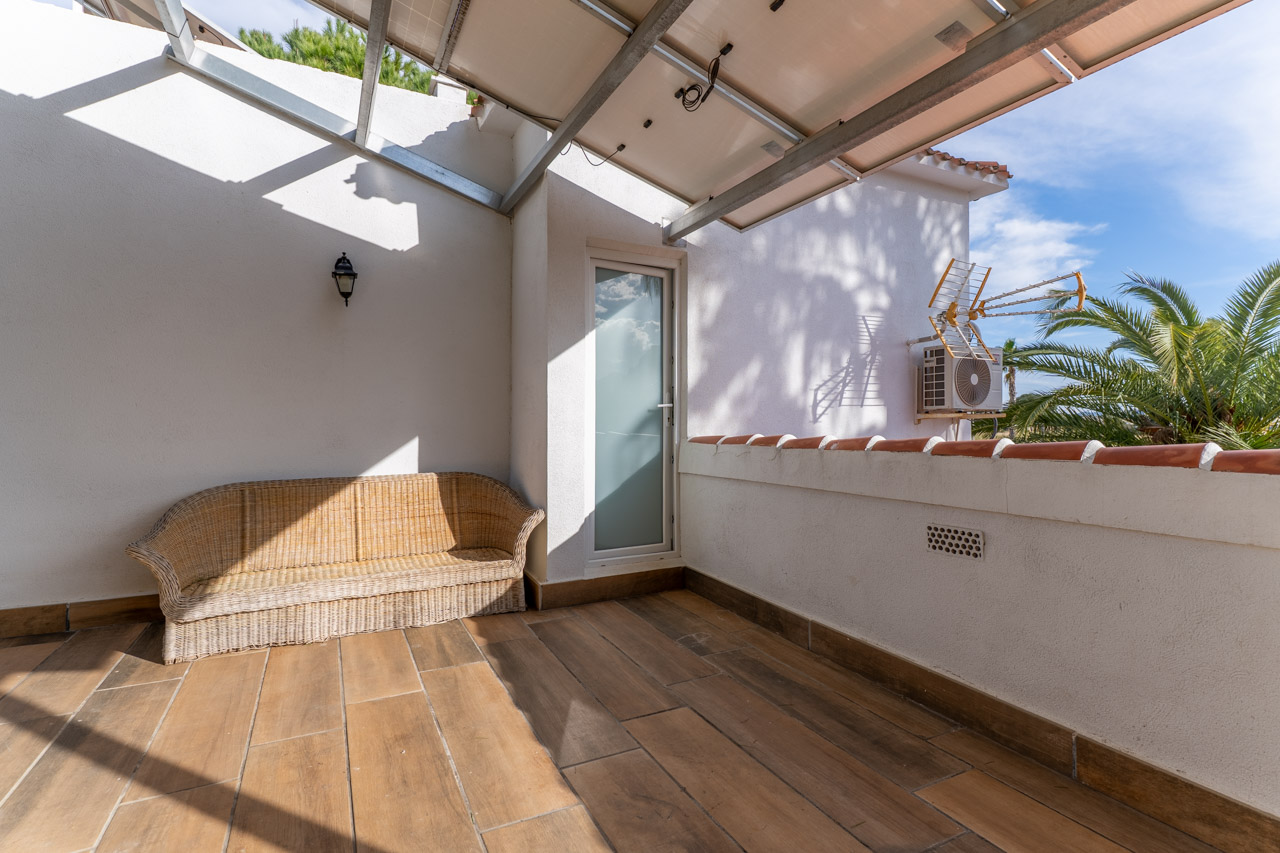 4 Bed, 3 Bath, HouseFor Sale