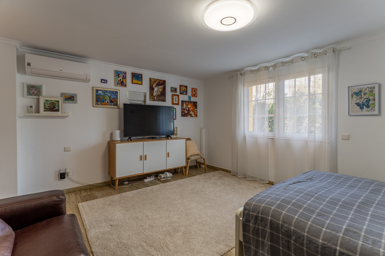 4 Bed, 3 Bath, HouseFor Sale