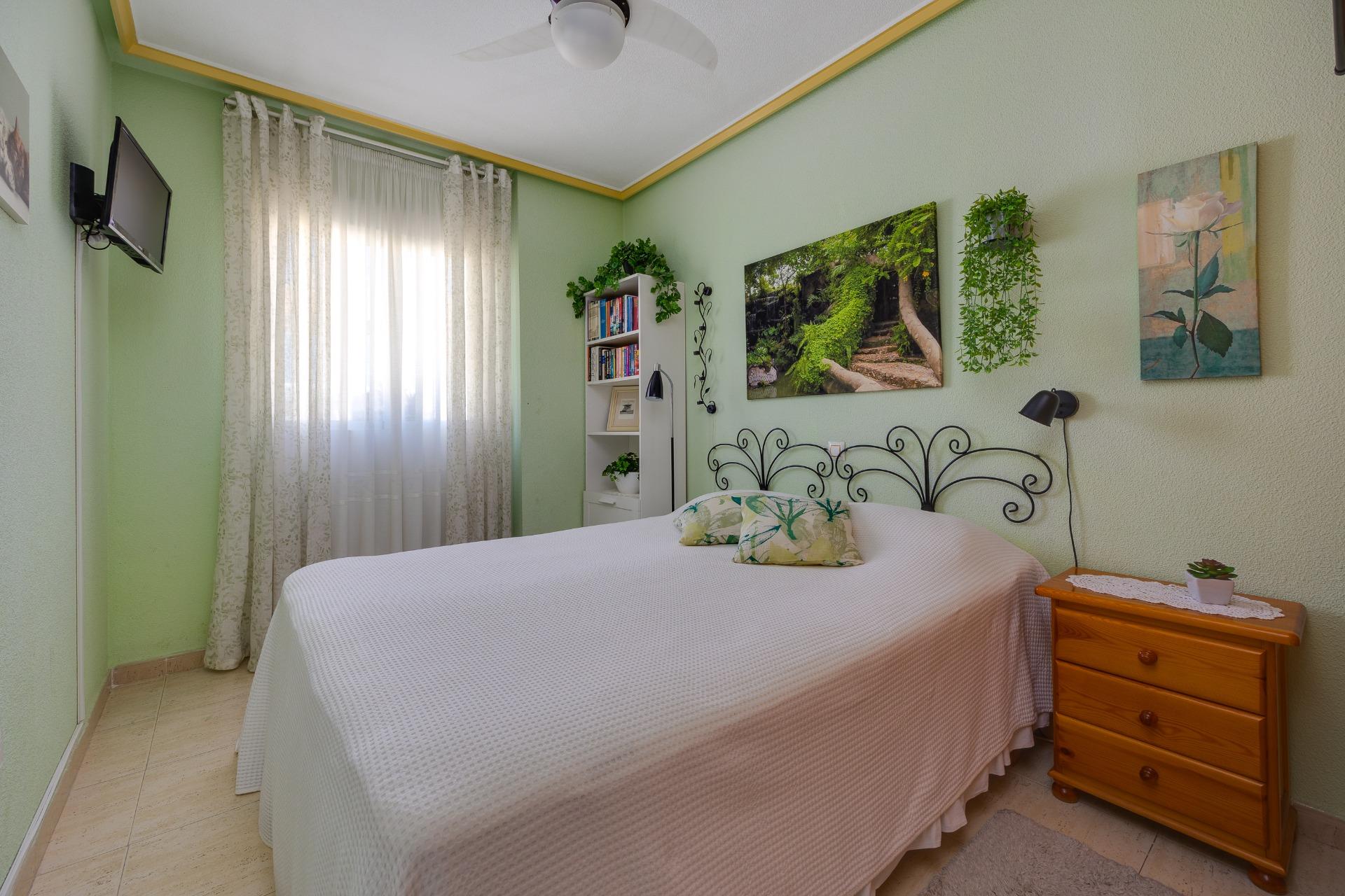 2 Bed, 1 Bath, HouseFor Sale, Torrevieja, Alicante