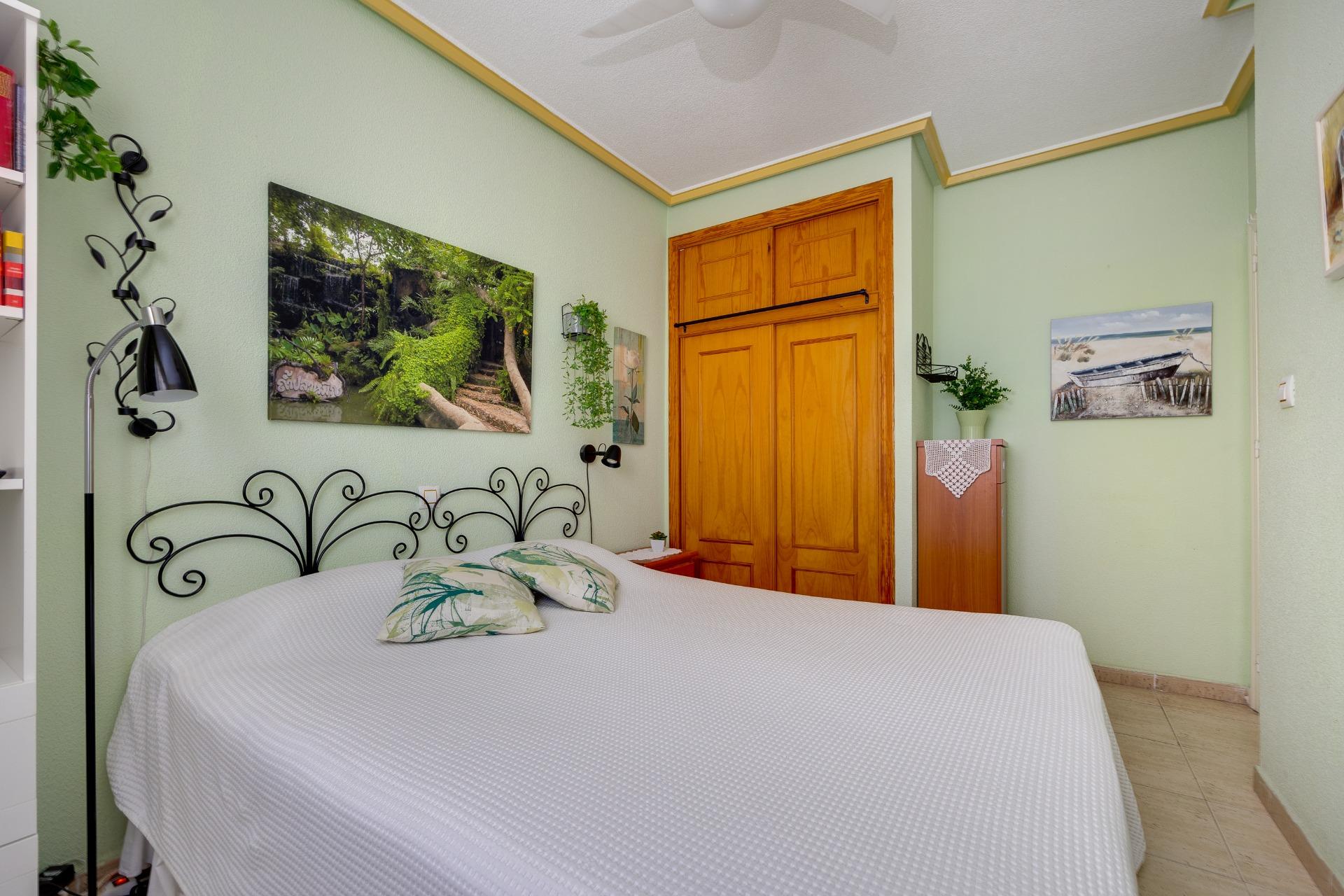 2 Bed, 1 Bath, HouseFor Sale, Torrevieja, Alicante