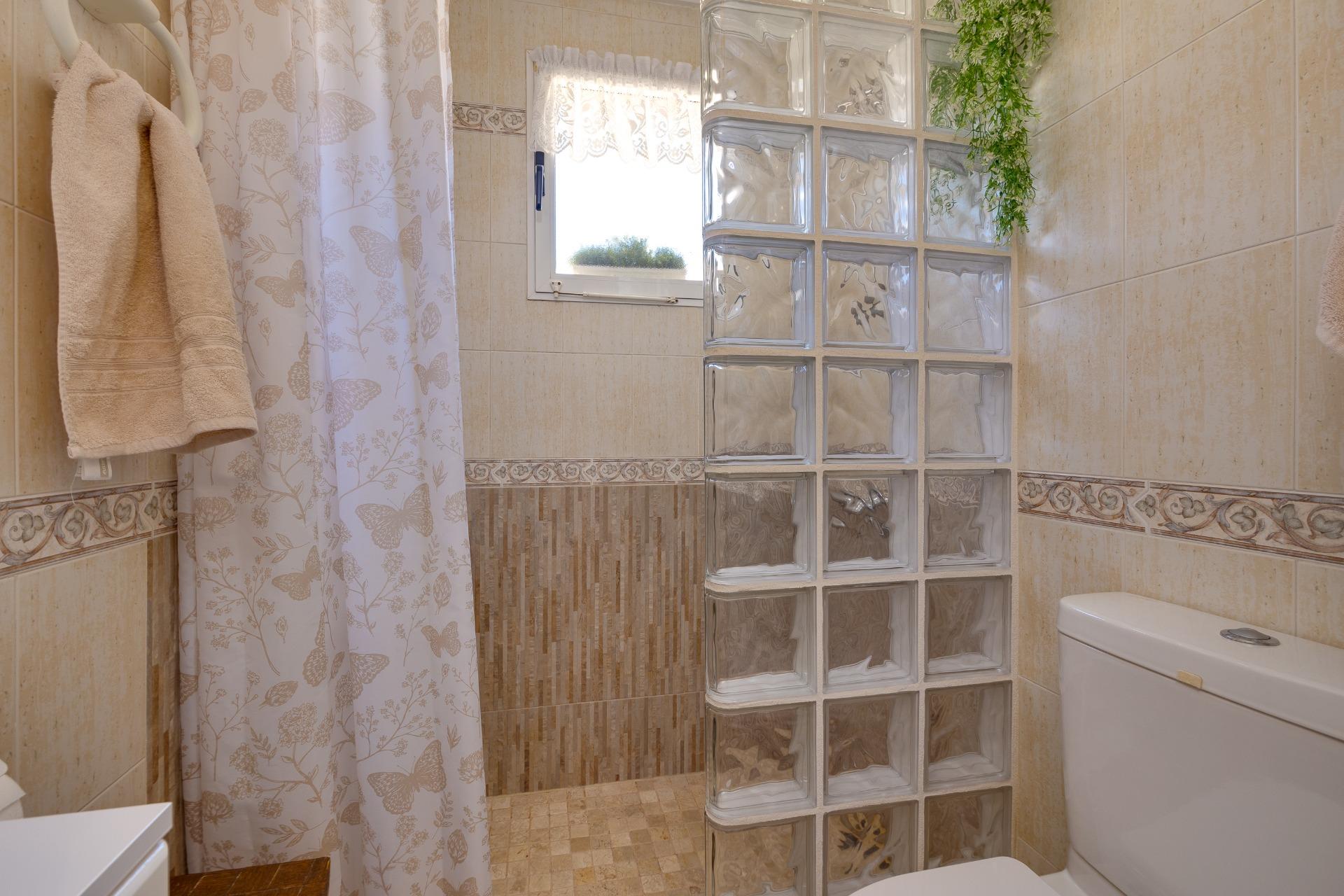 2 Bed, 1 Bath, HouseFor Sale, Torrevieja, Alicante