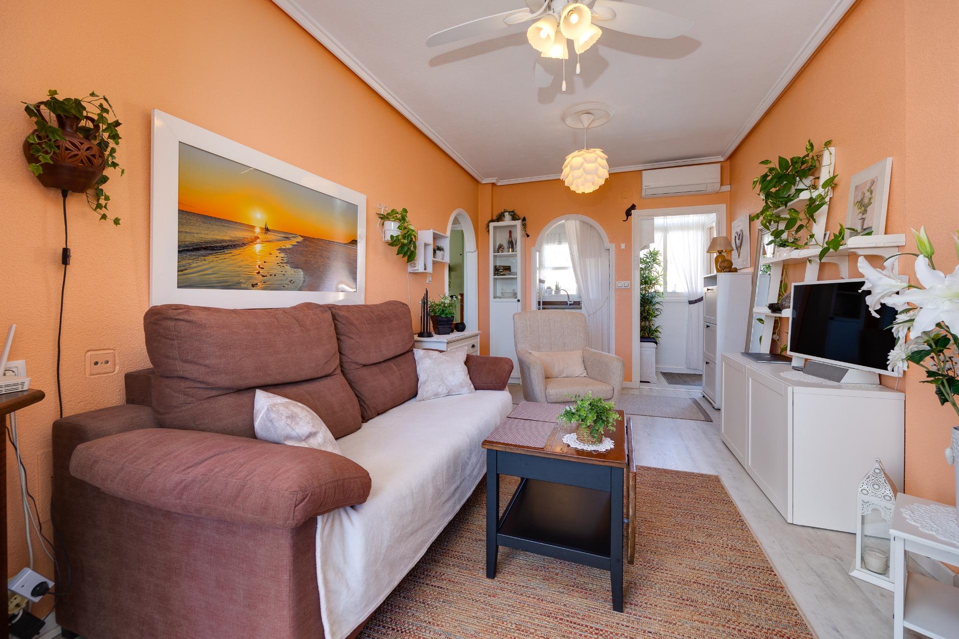 2 Bed, 1 Bath, HouseFor Sale, Torrevieja, Alicante