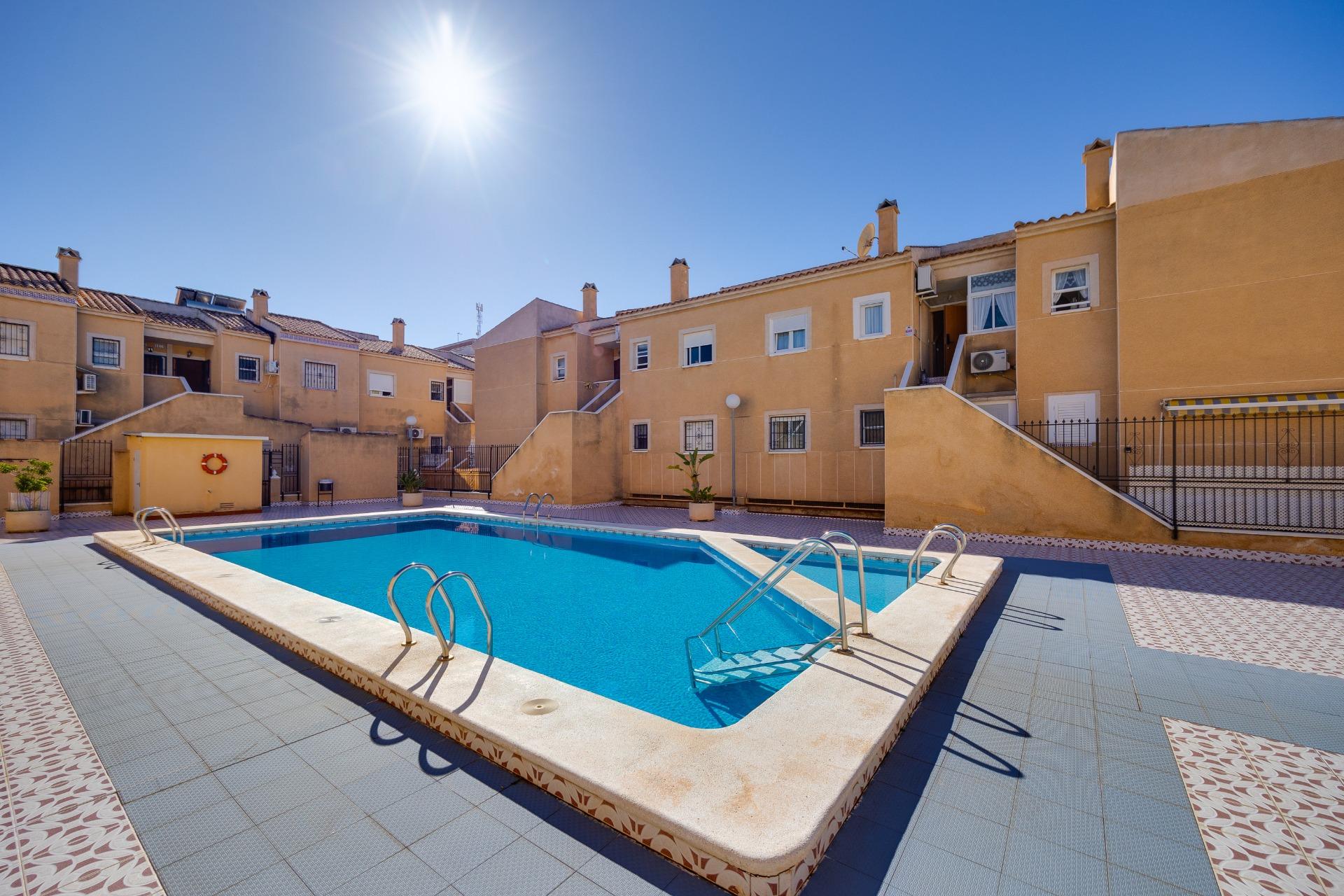 2 Bed, 1 Bath, HouseFor Sale, Torrevieja, Alicante