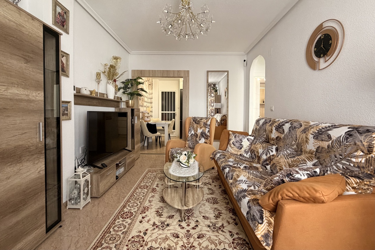 2 Bed, 1 Bath, ApartmentFor Sale, Torrevieja, Alicante