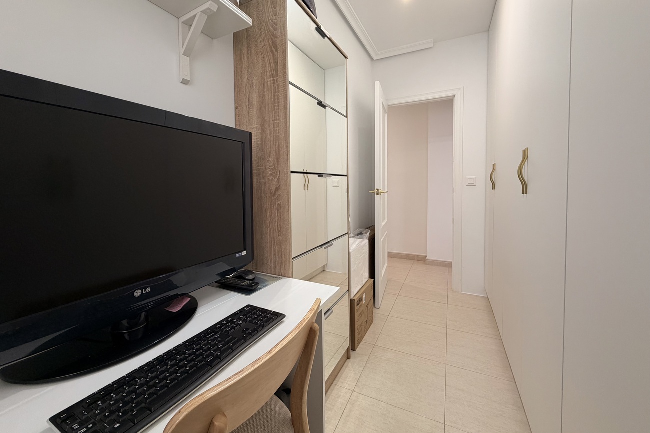 3 Bed, 2 Bath, ApartmentFor Sale, Torrevieja, Alicante