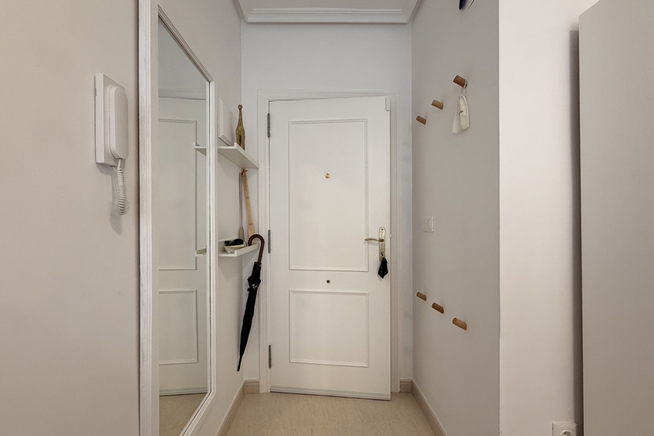 3 Bed, 2 Bath, ApartmentFor Sale, Torrevieja, Alicante