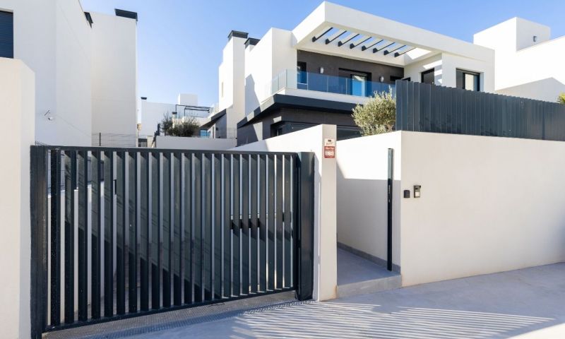 3 Bed, 2 Bath, HouseFor Sale, Algorfa, Alicante