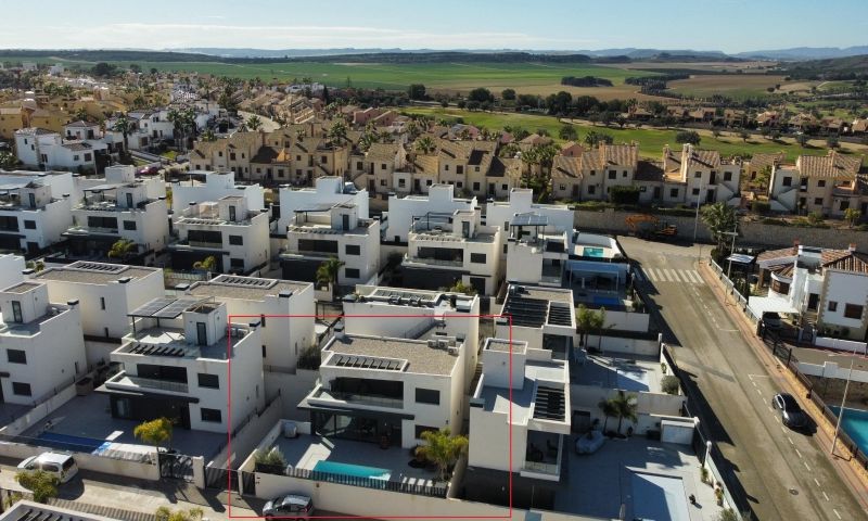 3 Bed, 2 Bath, HouseFor Sale, Algorfa, Alicante