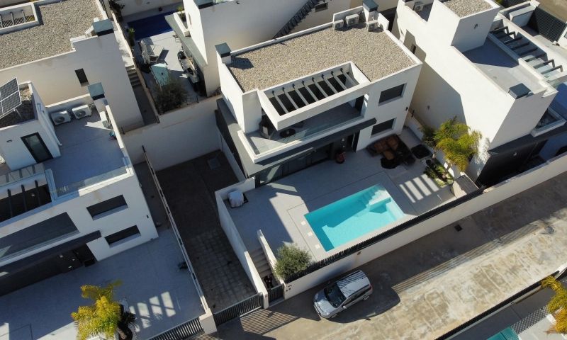 3 Bed, 2 Bath, HouseFor Sale, Algorfa, Alicante