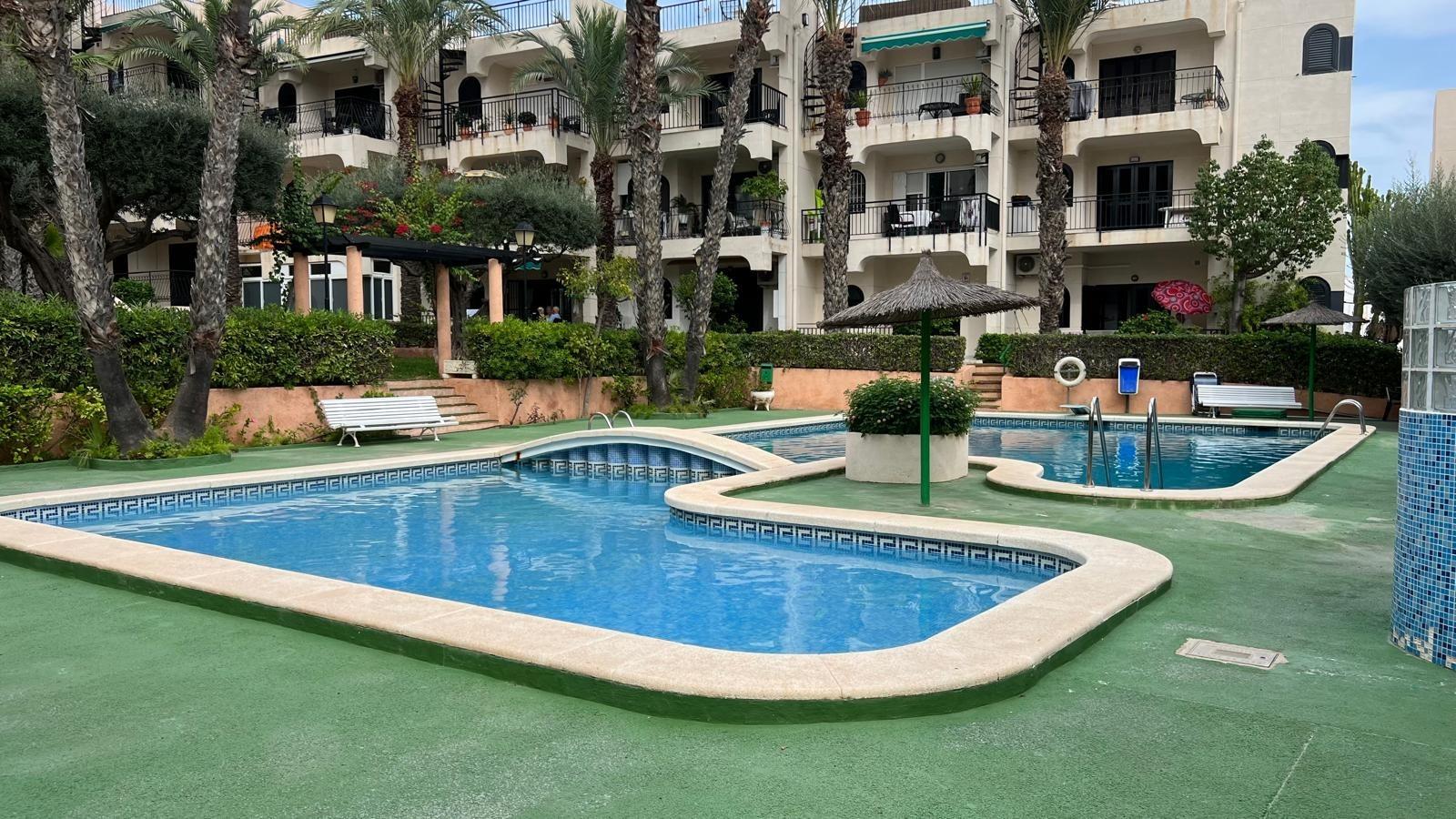 2 Bed, 1 Bath, ApartmentFor Sale, Torrevieja, Alicante