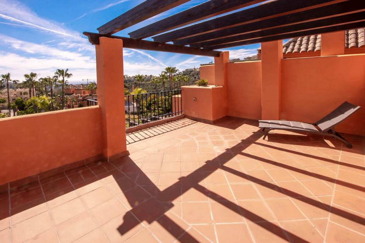 3 Bed, 3 Bath, HouseFor Sale, El Paraíso, Estepona, Malaga