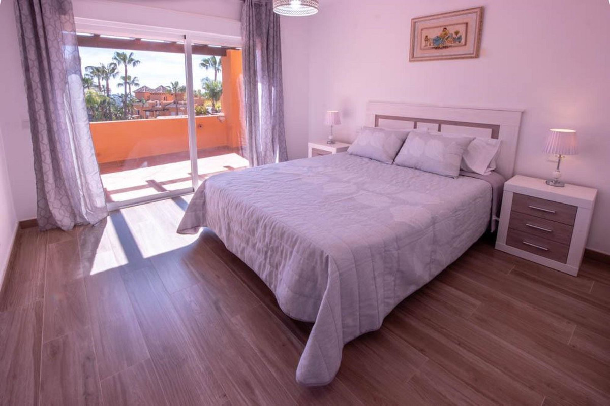 3 Bed, 3 Bath, HouseFor Sale, El Paraíso, Estepona, Malaga