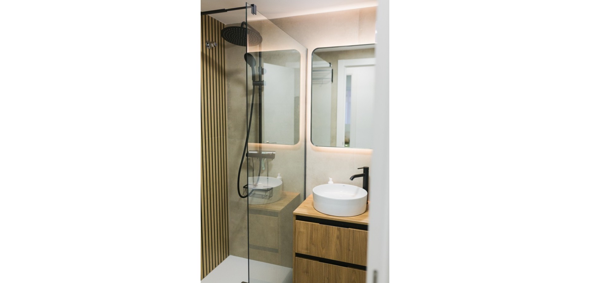 2 Bed, 1 Bath, ApartmentFor Sale, Torrevieja, Alicante