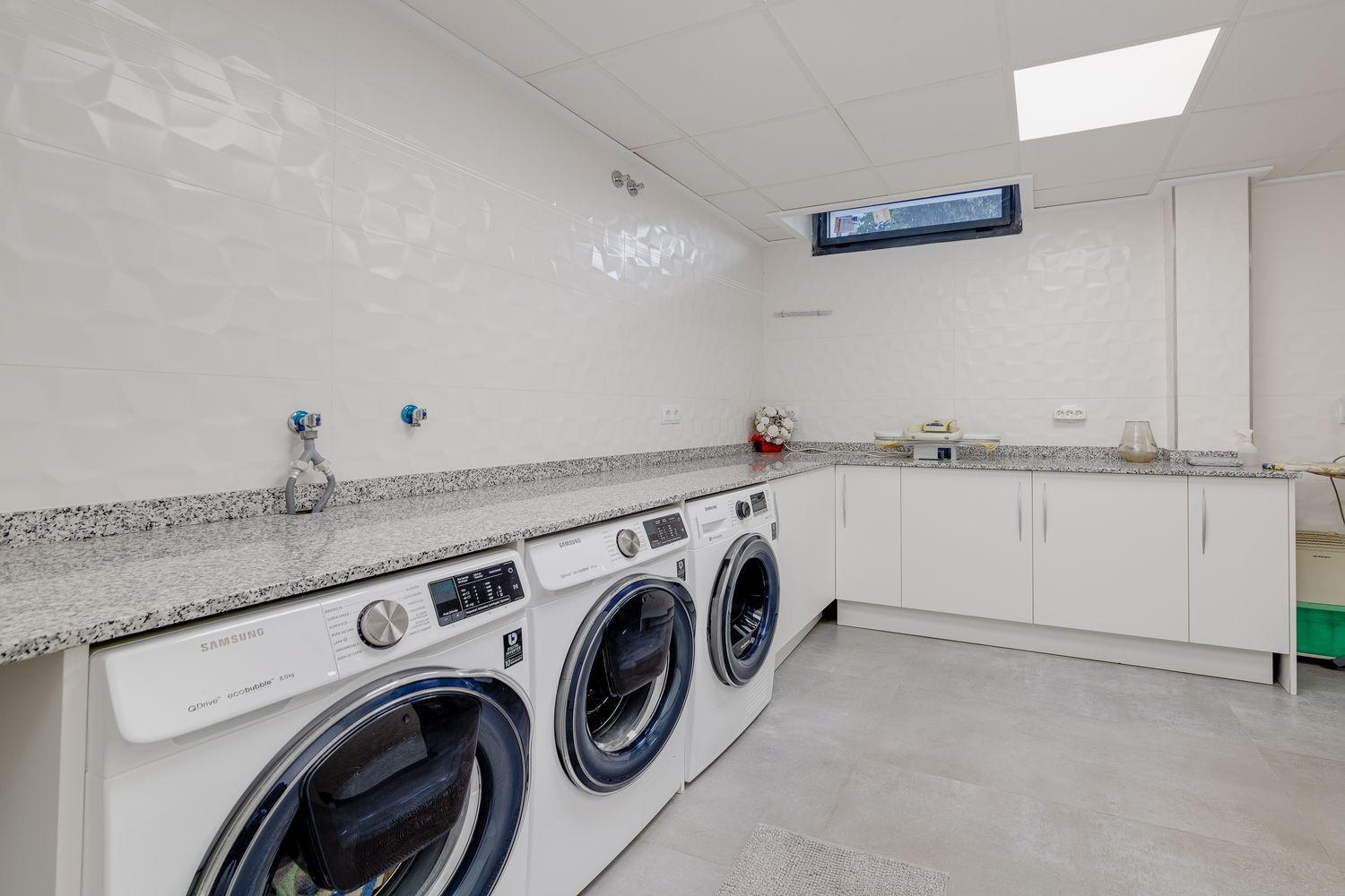 3 Bed, 4 Bath, HouseFor Sale, Torrevieja, Alicante