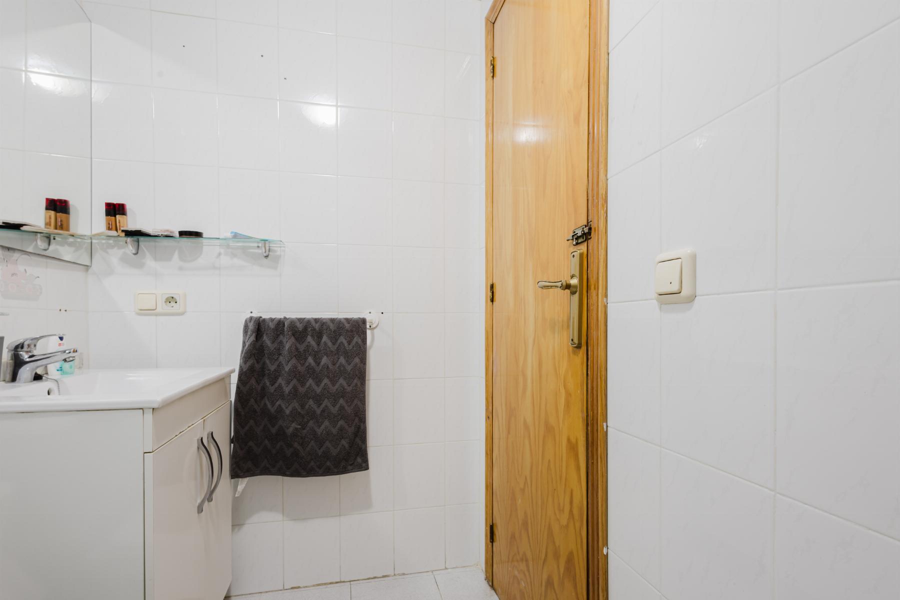 2 Bed, 1 Bath, ApartmentFor Sale, Torrevieja, Alicante