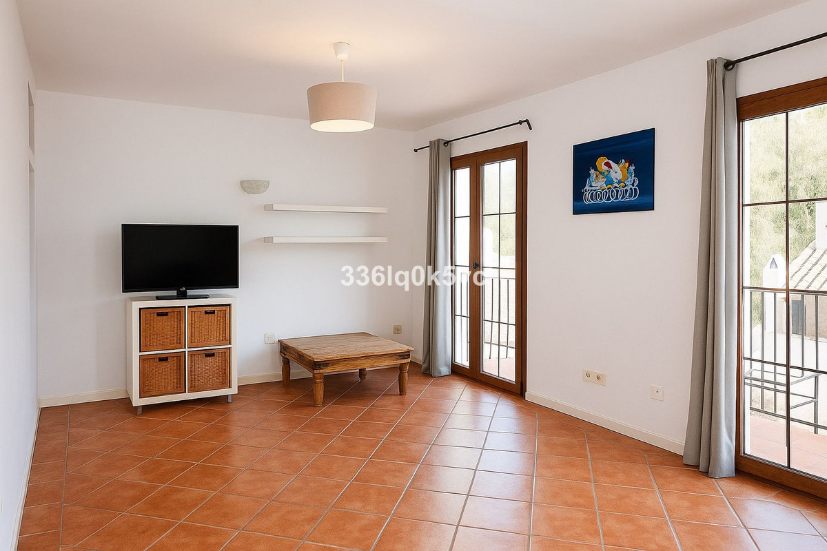 2 Bed, 2 Bath, ApartmentFor Sale, Benahavis, Malaga