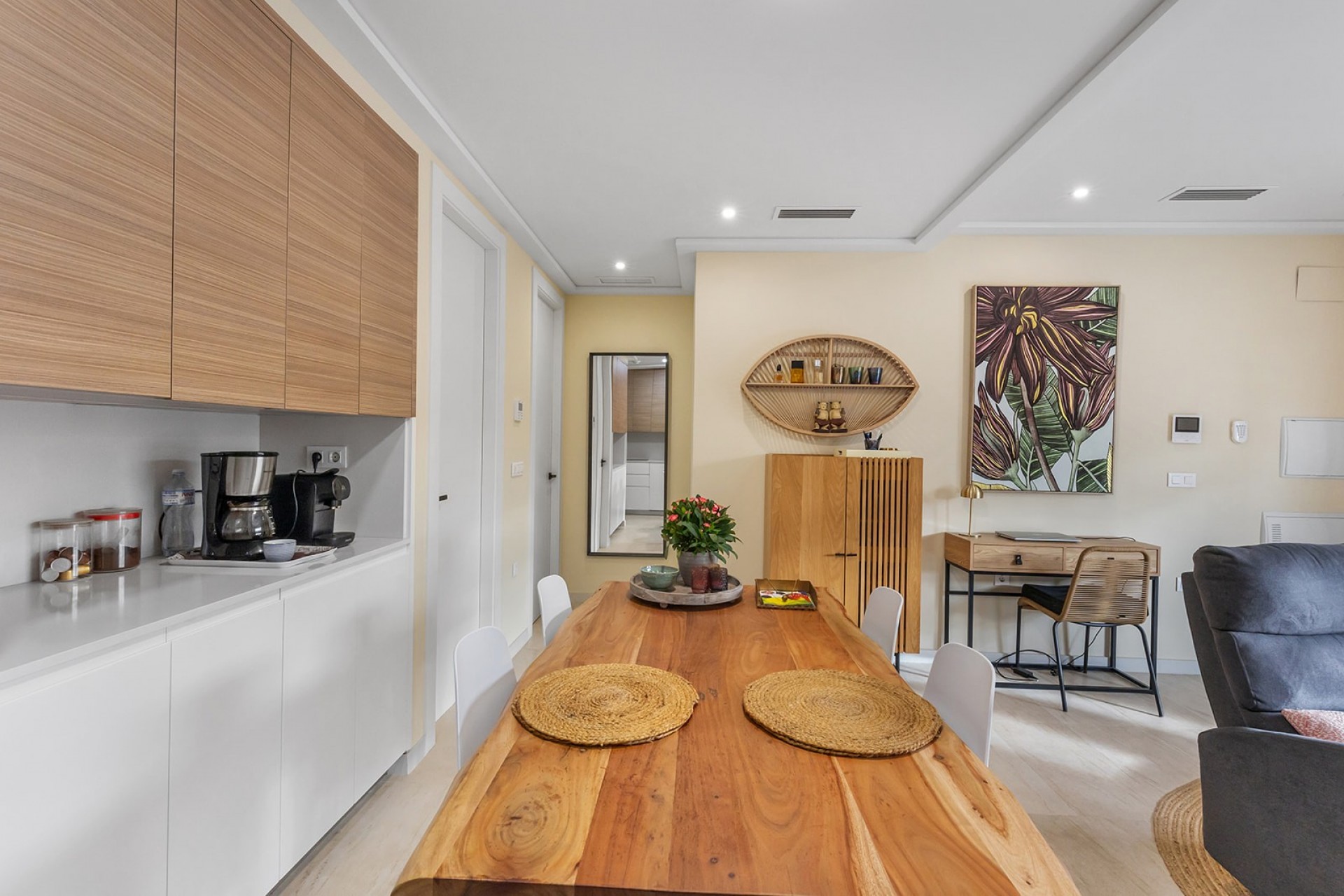 2 Bed, 2 Bath, ApartmentFor Sale, Torrevieja, Alicante