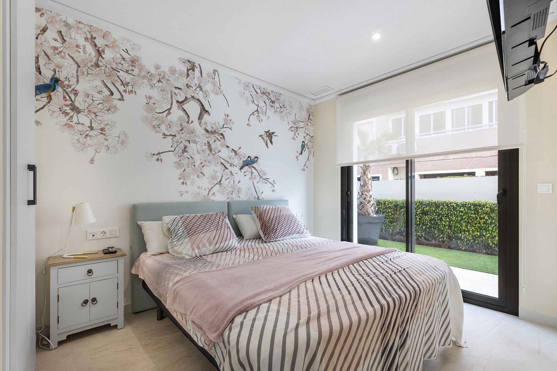 2 Bed, 2 Bath, ApartmentFor Sale, Torrevieja, Alicante