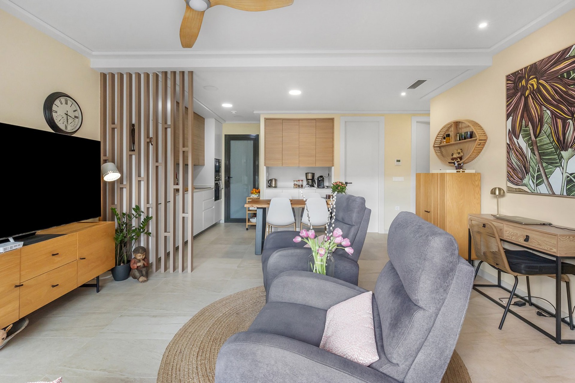 2 Bed, 2 Bath, ApartmentFor Sale, Torrevieja, Alicante