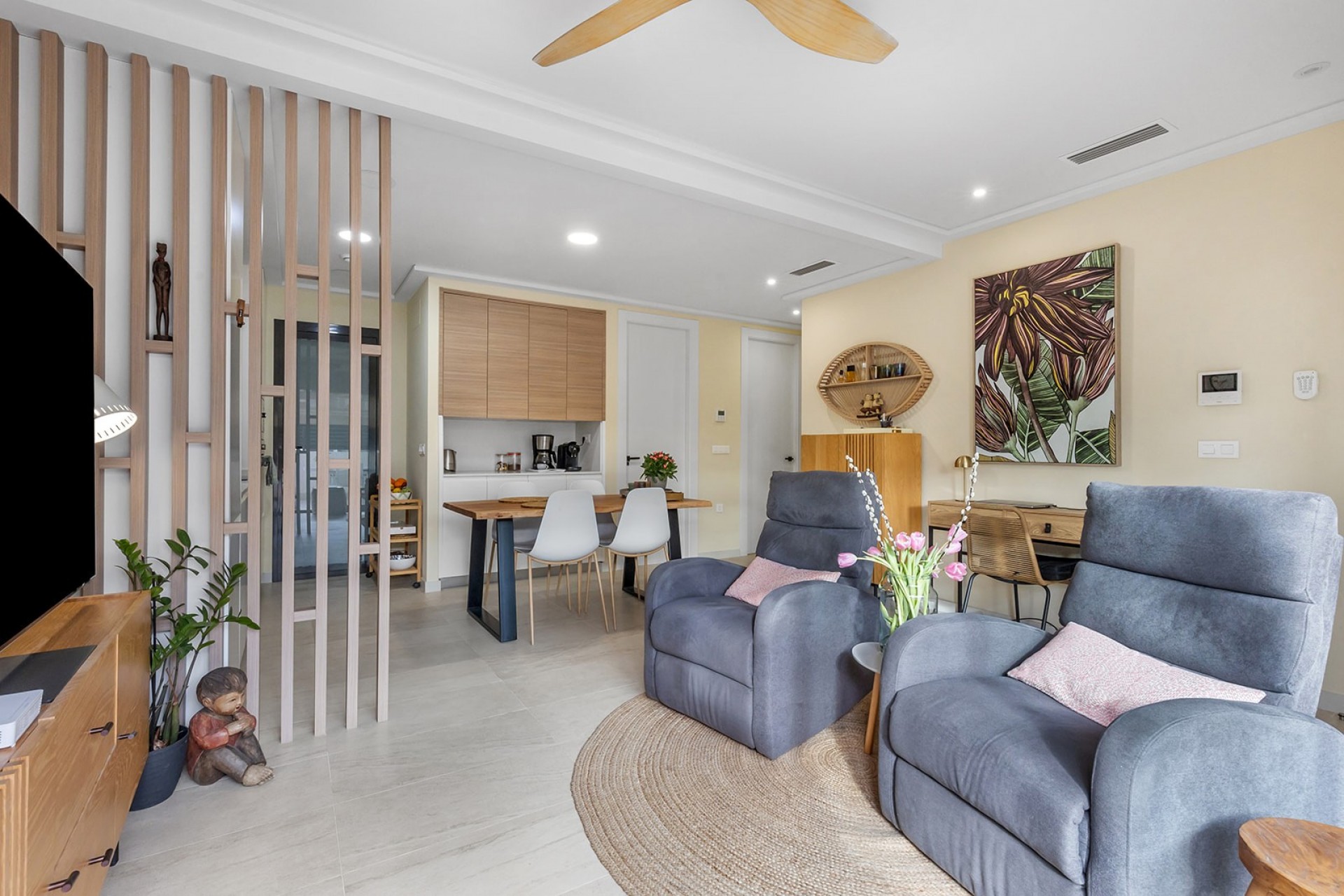 2 Bed, 2 Bath, ApartmentFor Sale, Torrevieja, Alicante