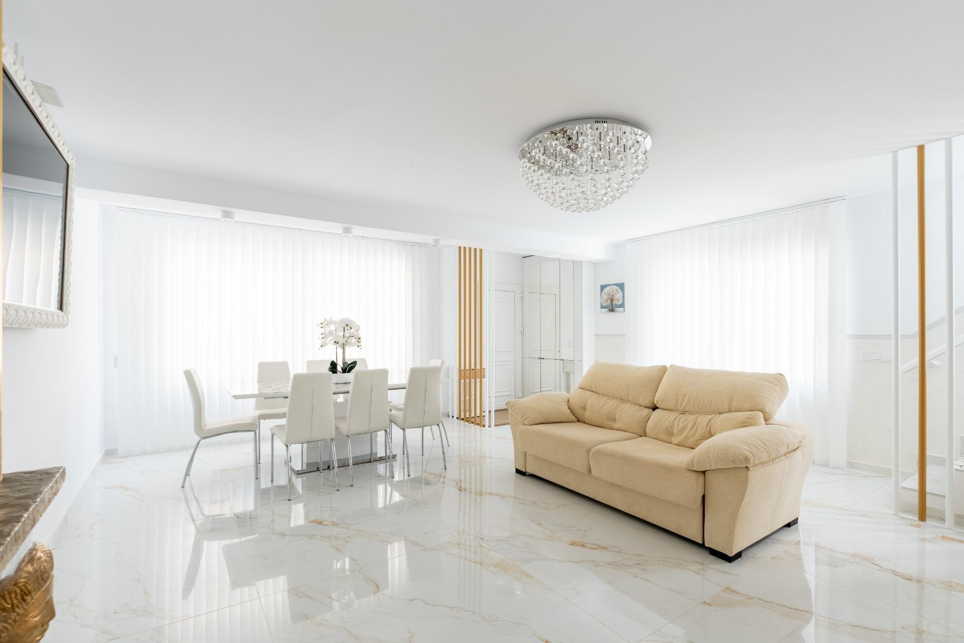 4 Bed, 3 Bath, HouseFor Sale, Torrevieja, Alicante