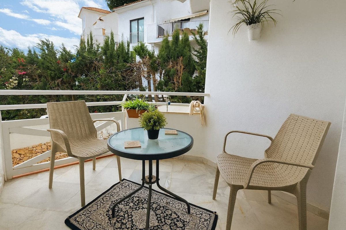 2 Bed, 1 Bath, ApartmentFor Sale, Fuengirola, Malaga