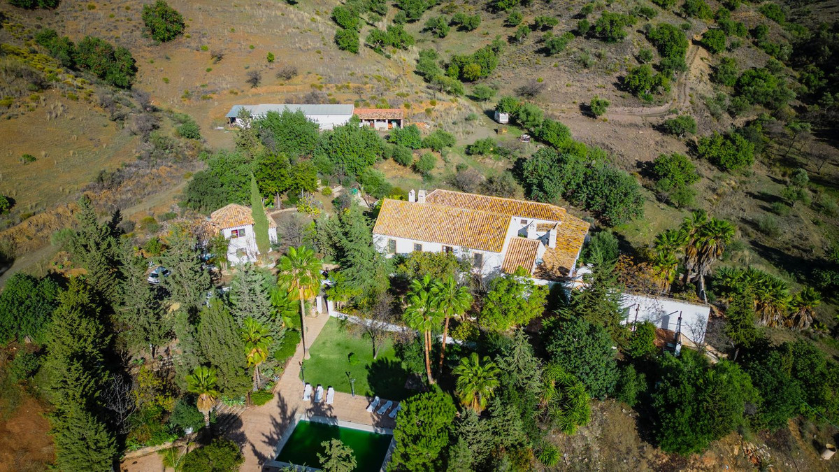 16 Bed, 7 Bath, HouseFor Sale, Malaga, Malaga