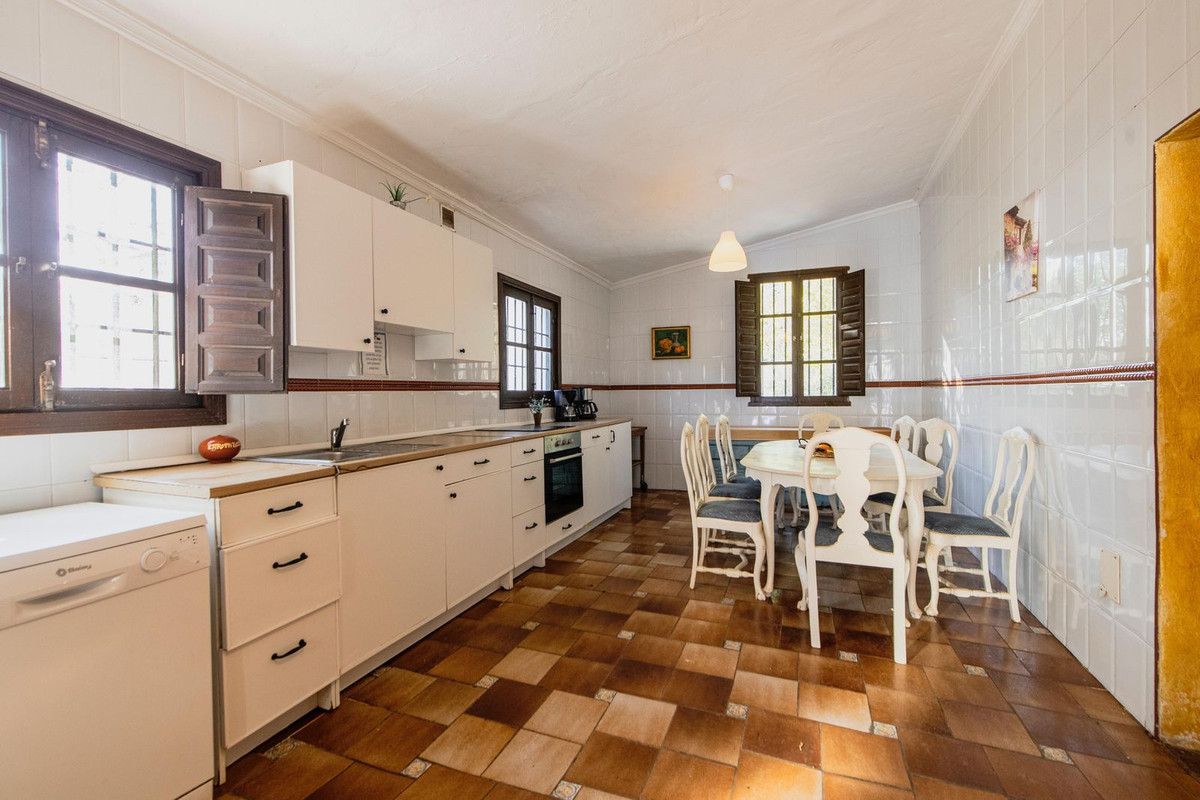 16 Bed, 7 Bath, HouseFor Sale, Malaga, Malaga