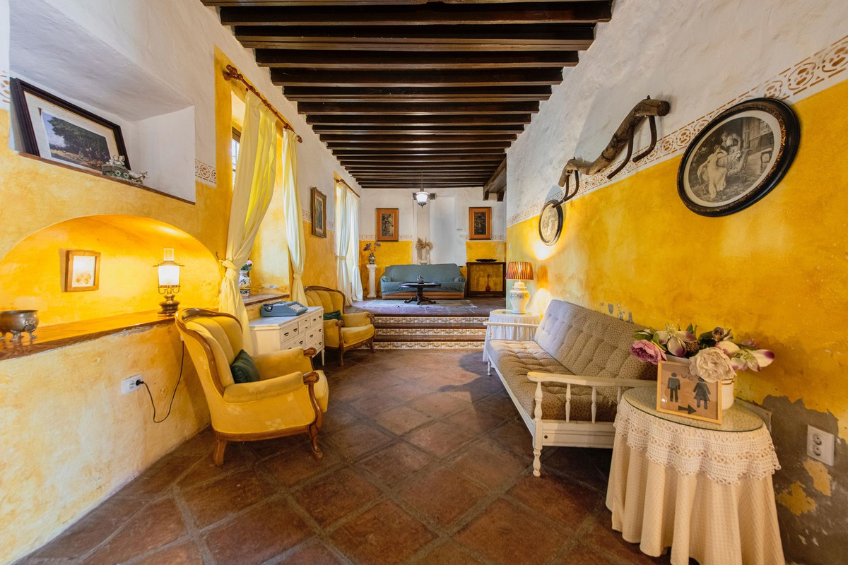 16 Bed, 7 Bath, HouseFor Sale, Malaga, Malaga