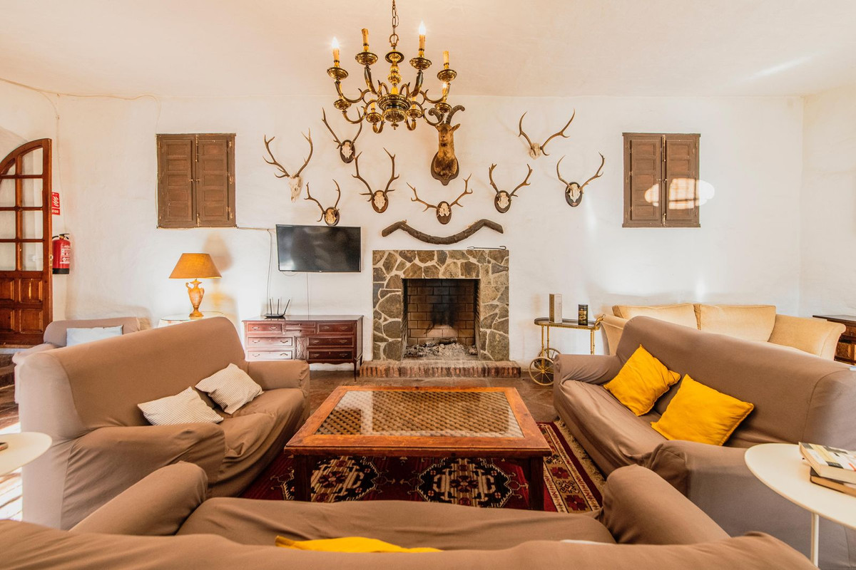 16 Bed, 7 Bath, HouseFor Sale, Malaga, Malaga