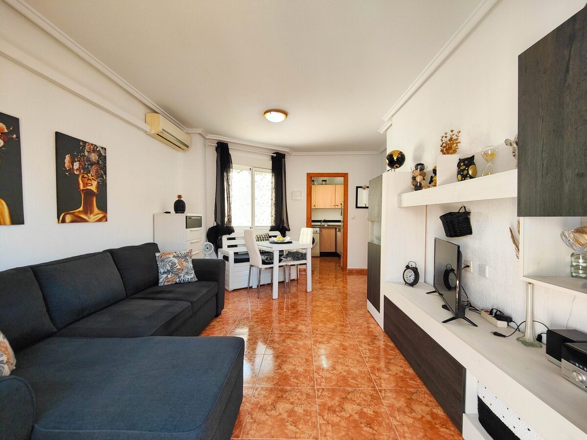 1 Bed, 1 Bath, ApartmentFor Sale, Torrevieja, Alicante